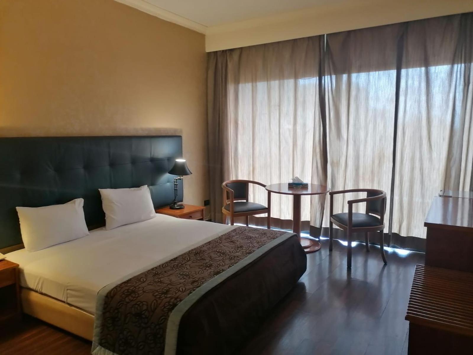 Charles Hotel Beirut Eksteriør billede